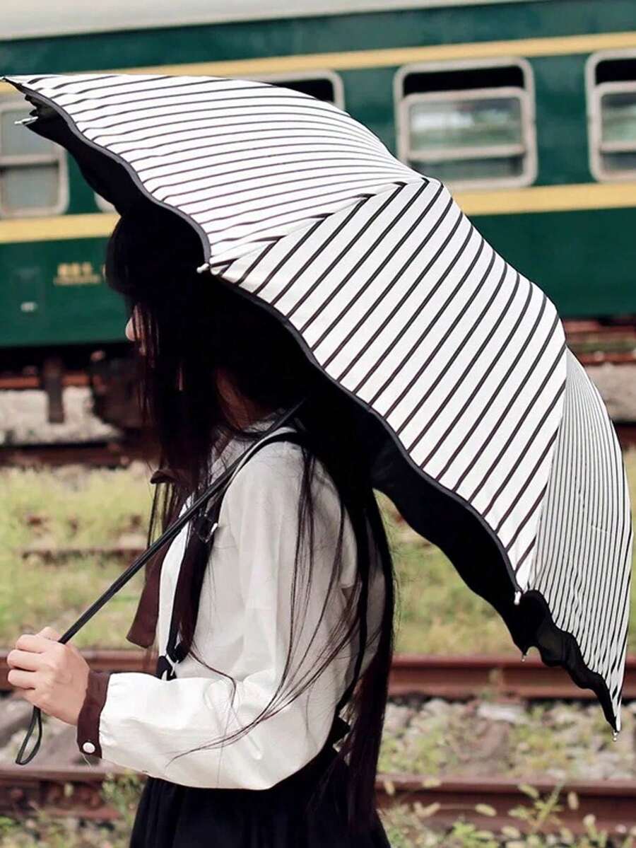 现代防水多功能雨伞,铁质伞杆,白色条纹蕾丝饰边,防雨防晒 - 條紋黑膠手動雨傘 - 查看 1