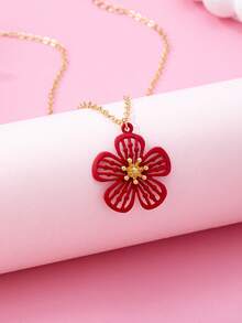 1pc/Set Vacation Style Five Leaf Flower Gold Flower Shaped Pendant For Women, Necklace, Wedding Gift - Red - View 2