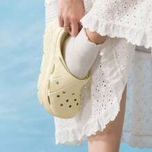 Skechers 女士夏季透气厚底防滑闭趾沙滩凉鞋 - 黃色 - 查看 6