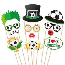 FIFA Bộ 24 món đồ trang trí tiệc chủ đề World Cup 2026, phụ kiện chụp ảnh cầm tay, thích hợp cho các bữa tiệc sinh nhật bóng đá, trang trí sự kiện thể thao và họp mặt gia đình, đạo cụ tương tác vui nhộn cho các lễ kỷ niệm ngày lễ và phần thưởng cho học sinh. - A - Xem 5