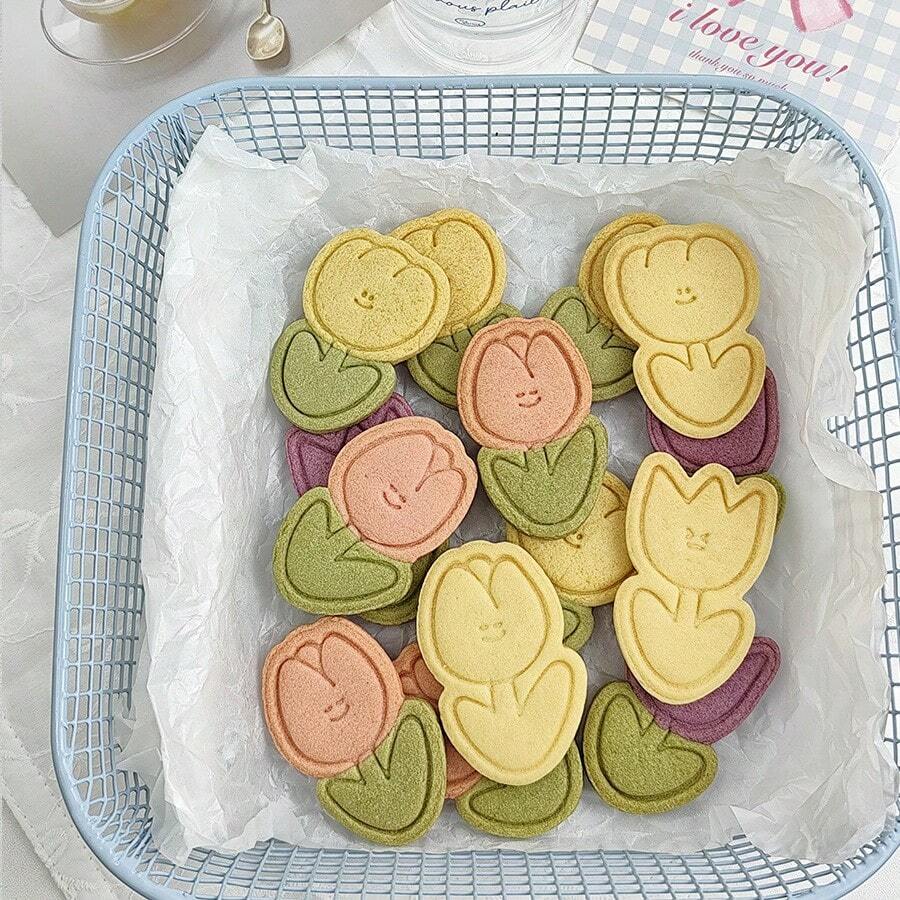 6pcs Minimalist Tulip Cookie Cutter, Cute Cartoon Flower Baking Tool, Suitable For Spring DIY Desserts And Baby Shower Party - View 1