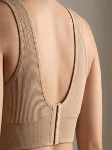 SENSUAL LINGERIE INTIMATE BOUTIQUE Set Of 2 Tank Tops, Fitness Top Style, Thick Ribbed Material With Reinforced Closure - 1 unidad de color beige (1 pieza incluida) - Ver 2