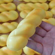 1 món đồ chơi bóp mềm hình bánh mì bện siêu mềm, đàn hồi chậm, giúp giảm căng thẳng. - Nhiều màu - Xem 3