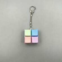 1 pieza Llavero con botón de cubo de macarrón, juguete antiestrés, regalo creativo - Multicolor - Ver 3