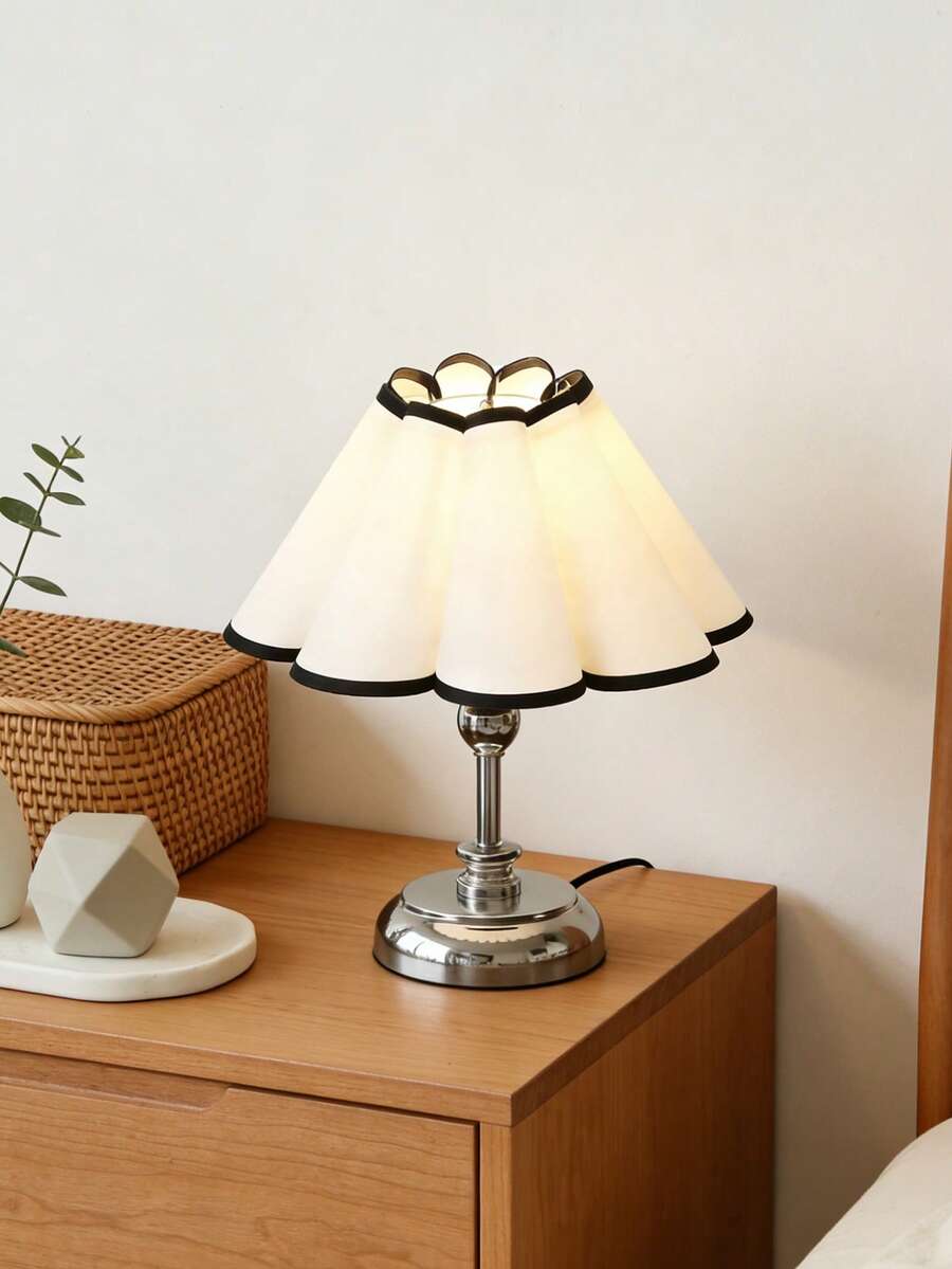 1pc USB Powered Warm Light Desk Lamp, Modern Retro Innovative Atmosphere Minimalist Decor Lamp, Suitable For Bedroom Bedside, Room Tabletop - Silver - View 1