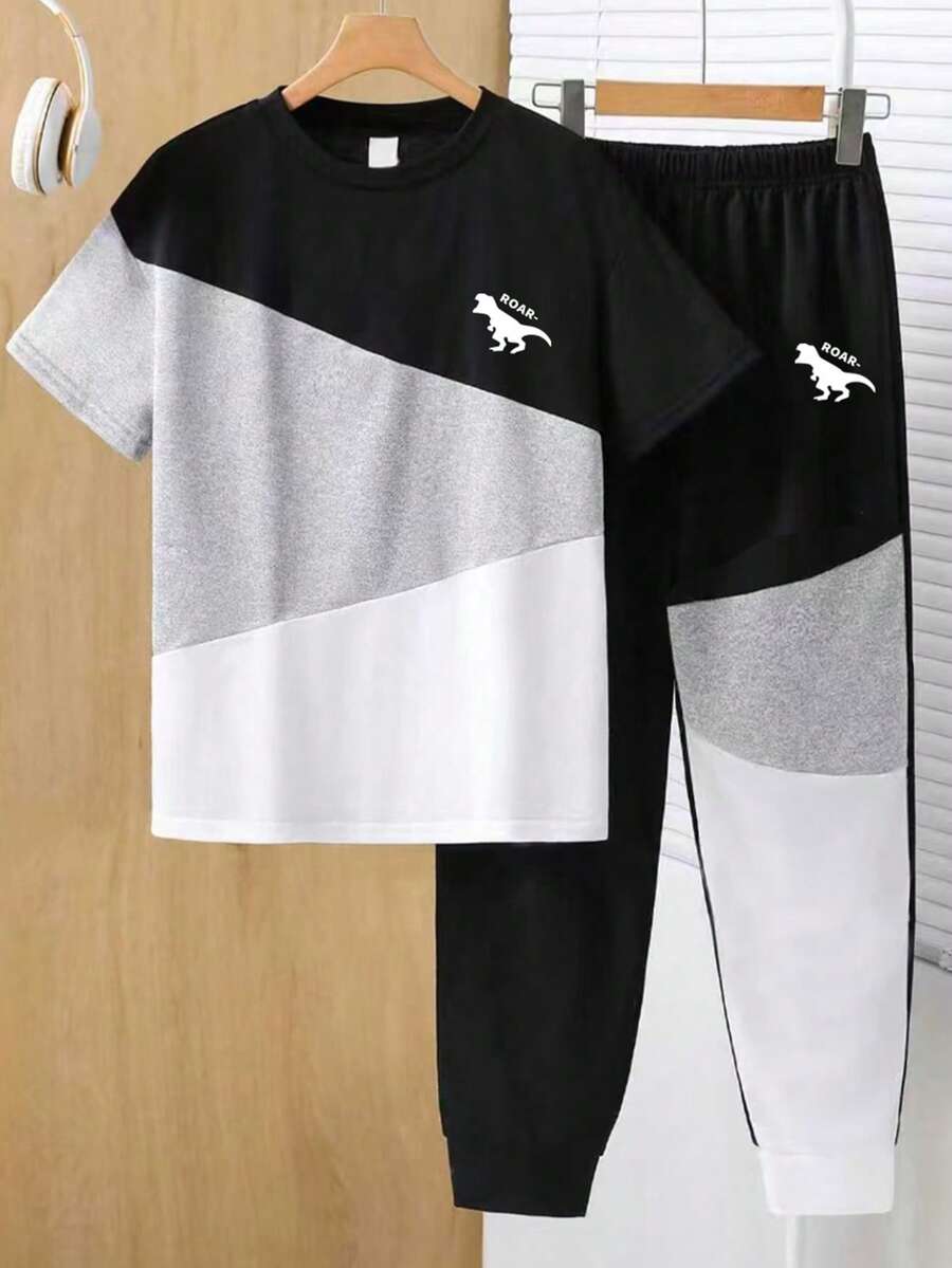 Conjunto de camiseta de manga corta con estampado de dibujos animados y pantalón de chándal para niños pequeños - Negro - Ver 1