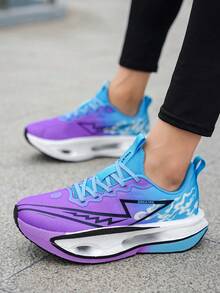 Zapatos para correr transpirables para hombres y mujeres - Diseño de corte bajo para estabilidad, suela exterior de EVA gruesa antideslizante y resistente al desgaste, parte superior de tela transpirable y cómoda, suela de goma duradera adecuada para carretera, sendero y entrenamiento físico - Cómodo todo el año, rango de tallas completo, unisex, zapatos deportivos y casuales, tela minimalista de moda, zapatos de entrenamiento cruzado para hombres, zapatos casuales diarios, zapatos para correr. - Morado - Ver 12