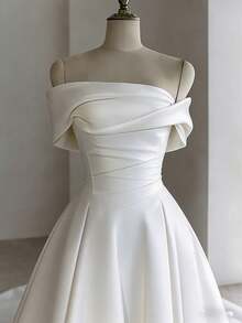 Enchanting Boat Neck Wedding Dress With Exposed Shoulder Short Sleeves And Open Back In Chiffon – Sophisticated Floor-Length A-Line Gown Featuring A Graceful Wide Neckline, Short Sleeves With Shoulder Cutout, Daring Backless Design, And Flowing Chiffon Silhouette, Perfect For Weddings, Christmas Galas, Halloween Balls, Formal Dances, Birthday Celebrations, And Special Evening Events. A Versatile Choice For Wedding Receptions, Holiday Parties, Anniversary Dinners, Resort Getaways, Black-Tie Occasions, Cocktail Gatherings, Bridal Showers, Wedding Guest Attire, Graduation Formals, Homecoming Events, And As A Breathtaking Bridesmaid Or Festive Evening Gown. - trắng - Xem 2