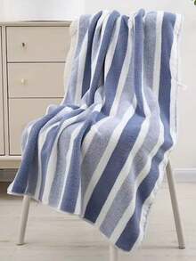 1pc Bath Towel (Available In Multiple Colors), Minimalist Striped Pattern, Made Of Polyester Fiber, Size 70*140cm Or 75*35cm, Also Available 1pc 30*30cm Hand Towel. Suitable For Men, Women, And All Ages, Ideal For Home Use, Highly Absorbent And Quick-Drying, Soft Texture. Suitable For All Seasons, Applicable To Bathroom, Hotel, Gym, Travel, Party, Outdoor Activities, Swimming Pool, Beach, Beauty Salon, Etc. - Multicolor - View 19