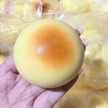 1个奶黄月饼造型慢回弹橡皮泥捏捏乐，超柔软材质，慢回弹减压玩具，完美的生日/惊喜/节日/圣诞礼物 - 彩色 - 查看 3