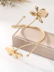 1 pièce Bracelet de cheville floral 3D à ligne géométrique à la mode, réglable. Stylé et rafraîchissant, couleur durable, chaîne de cheville florale dorée. Convient pour le port quotidien des femmes, diverses occasions, fête des mères, rassemblements sociaux, plage, vacances - Doré - Voir 3
