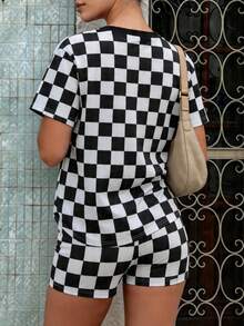 LOVE JOYY 女款休閒街頭風棋盤格兩件套，圓領寬鬆T恤與高腰短褲，適合戶外與度假夏季穿搭 - 黑色 - 查看 2