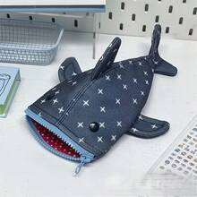 1 hộp đựng bút hình cá mập bằng vải canvas bền chắc với họa tiết ngôi sao ngộ nghĩnh - Túi đựng văn phòng phẩm có khóa kéo dễ thương, phù hợp cho thanh thiếu niên và sử dụng trong văn phòng, giá đựng văn phòng phẩm cho thanh thiếu niên | Túi hình cá mập | Kiểu dáng denim - Hộp bút hình cá mập - Xem 7