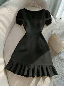 Vestido negro elegante y ajustado para mujer, estilizador, adecuado para citas, fiestas, cumpleaños, uso primavera/verano, ir al trabajo, casual, oficina, versátil, cuello cuadrado, manga corta, corte evasé, nueva moda 2026 - Negro - Ver 5
