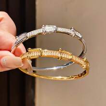 1 pieza Brazalete de lujo estilo celebridad con incrustaciones micrométricas con forma de casco de caballo, y un exquisito brazalete - Pulsera de herradura - Ver 12
