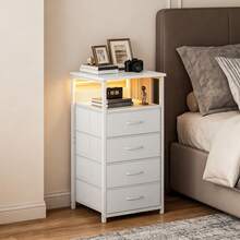 Tomnk Modern Tall Nightstand With USB Ports & Power Outlets, 4 PU-Finished Fabric Storage Drawers, White Compact Side Table - 查看 2