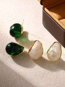 1Pair New Arrival Retro Simple Elegant Green Resin Stud Earrings For Women Fashion Cute Geometry Jewelry Accessories Gifts - Multicolor - View 2