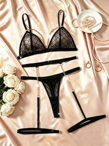 Conjunto de lencería sexy de 3 piezas con sujetador de cadena metálica, portaligas y tanga, en estilo de malla con perspectiva a cuadros negros, como regalo sorpresa para fiestas y carnavales - Negro - Ver 2