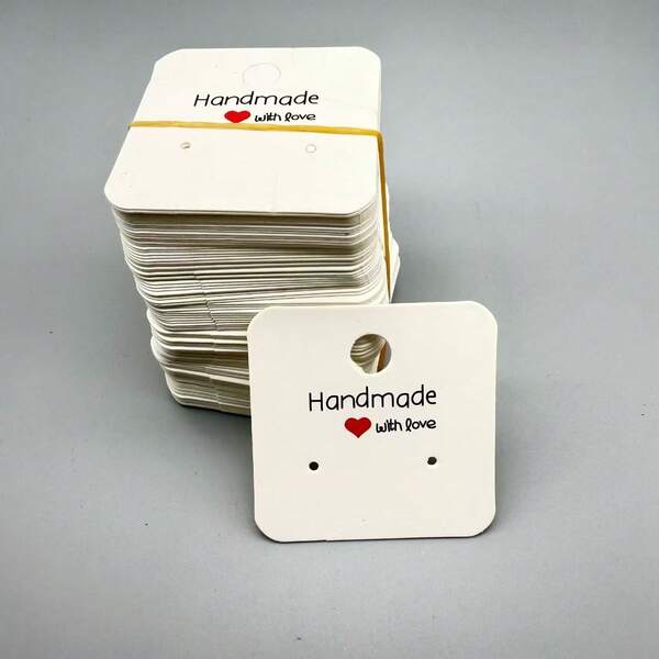 1 Set (100 Stücke) minimalistische herzförmige Mode Ohrringe Präsentationskarten, 5 x 4 cm vintage Kraftpapier, hochwertige weiße Ohrstecker Präsentationskarten, geeignet für handgefertigten, Schmuck, Kosmetik und Accessoire Präsentation