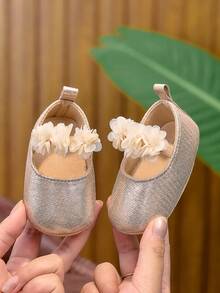 0-1 Year Old Infant Girl Walking Shoes, Soft Sole Floral Slip-On Flat Shoes, Cute Fashion Princess Shoes For Spring, Summer And Autumn - Gold - View 5