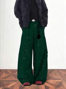 Men's Curved Blade Design, Double Pocket Style, Faux Jeans, Machine Washable, Suitable For Casual Wear And Themed Apparel. Green Background With White Star Pattern Print - phong cách - Xem 3