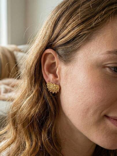 Vintage Feather Fan-Shaped Stud Earrings For Women Grils, Jewelry | Summer Boho Beach Jewelry Unique Design Earrings For Daily Personalized Hypoallergenic Non Tarnish Earrings, Geometric Earrings For Women Minimalist Celestial Jewelry For Women Minimalist Unique Design Earrings Stud For Women Boho Fashion