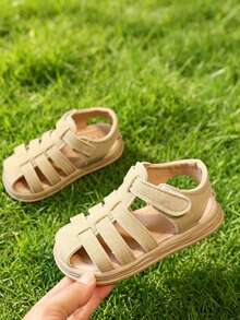 1 Pair Children's Sandals With PU Upper, Non-Slip Outsole, Hook And Loop Closure, 2026 New Closed Toe Design To Better Protect Kids' Feet, Soft & Breathable Lining, Suitable For Walking, Playing, Beach, Casual Wear - Camel - View 6