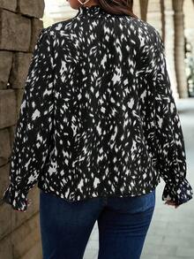 Plus Size Casual Random Floral Print Petal Sleeve Shirt - Multicolor - View 5