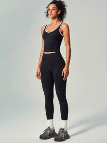 UONNOU High Waist Seamless Slimming & Lifting Sports Leggings - Black - View 8