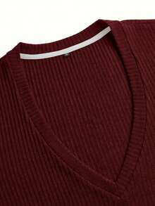 Kaos Olahraga Pria Bertekstur 3X2 Tebal Lembut Elastis Bergaris Seksi Desain Leher V Dalam Lengan Pendek Modis untuk Aktivitas Luar Ruangan dan Olahraga, Pas Badan - Merah - View 5