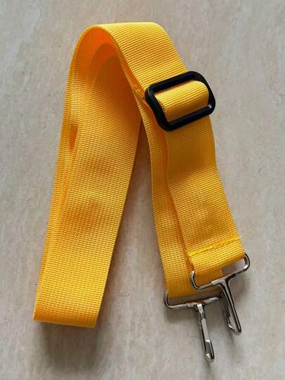 1条可调节长度150厘米、宽度3.8厘米、厚度尼龙肩带，适用于外卖盒、斜挎包等，可拆卸挂钩，经久耐用，方便实用。