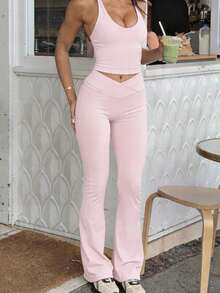 女士两件套夏季修身纯色深V性感上衣搭配高腰提臀迷你裤套装，适合运动瑜伽普拉提健身跑步穿着，粉色 - 粉色 - 查看 6