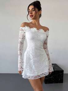 Vestido blanco elegante y romántico para mujer, con diseño de hombros descubiertos, corte entallado favorecedor y falda en A. Decorado con exquisitas flores 3D tridimensionales y detalles de encaje calado.Look delicado, elegante y romántico. - Blanco - Ver 6