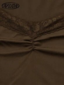 Aflion 女士新款春夏黑色蕾丝方领荷叶边拼接长袖连体衣 - 柔软弹力时尚复古Y2K性感风上衣，适合情人节约会、庆祝活动、叠穿、日常穿着和夜间外出。 - 棕色 - 查看 6