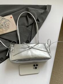 1个复古大容量手提包,通勤超大腋下包,时尚摩托车手提包,PU纯色油蜡皮革,带肩带装饰,拉链封口,女士单肩包,适合工作、大学生背包、短途旅行、度假、购物、商务等场合,日常使用皆宜。 - 銀色 - 查看 7