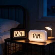 1 chiếc đồng hồ báo thức kỹ thuật số đa chức năng, quà tặng để bàn kiêm điểm danh văn phòng, có đèn ngủ, hiển thị nhiệt độ, lịch, hẹn giờ, màn hình LED, di động, chạy bằng pin (không bao gồm pin) - 1PC - Xem 5