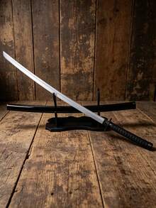 日式武士风格竹制安全道具剑。天然竹制剑刃，搭配PVC剑鞘。动漫角色扮演道具、舞台表演拍照道具、家居装饰、节日/生日礼物。逼真的剑型，动漫迷必备（产品需要组装，请参考视频了解安装详情）。 - 彩色 - 查看 4