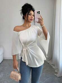 Blusa elegante romántica de gasa blanca femenina, diseño de hombro descubierto asimétrico, manga larga acampana abierta fluida, cintura ajustable con cordón y bajo asimétrico de volantes.Tela ligera transpirable caída, ideal para vacaciones playeras, oficina y citas diarias. - Albaricoque - Ver 1