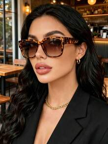 1pc Fashion Large Frame Fashion Glasses, Leopard Tortoiseshell Bohemian Style, Suitable For All Seasons, Ideal For Summer Beach, Outdoor Activities, Travel, And Daily Wear - Multicolor - View 3