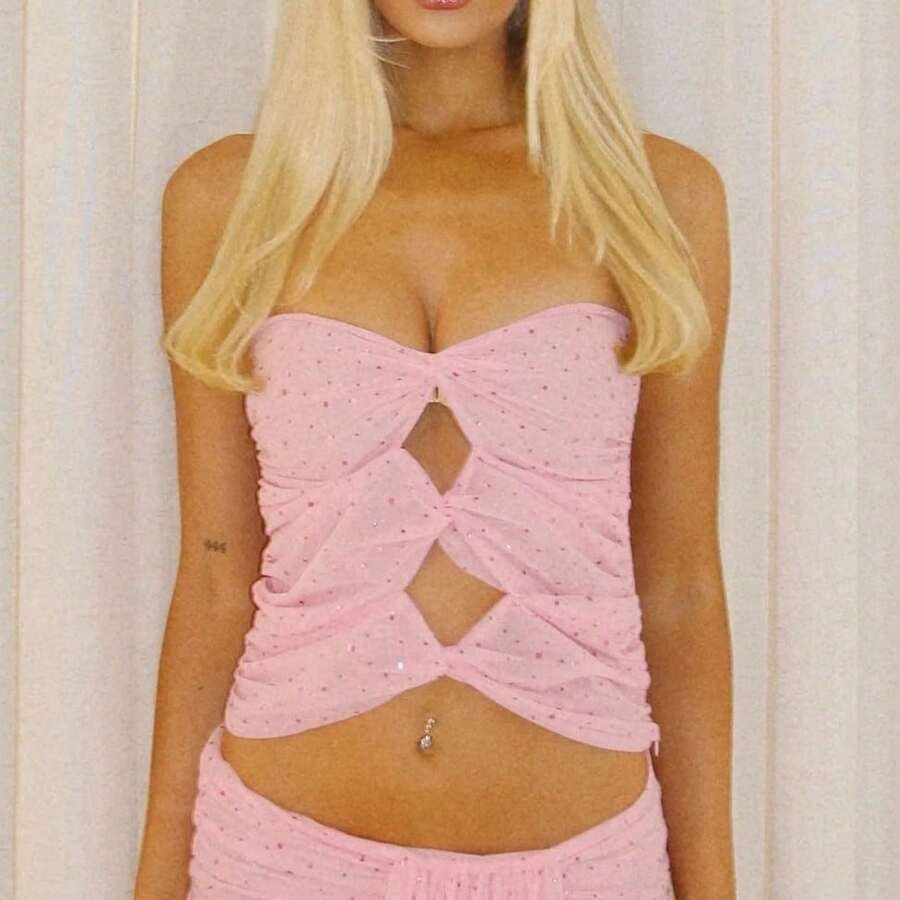 Vestido Maxi Brillante de Malla sin Tirantes con Recortes Y2K - Vestido Ajustado con Aberturas Transparentes y Fruncido para Fiesta - Rosa - Ver 1