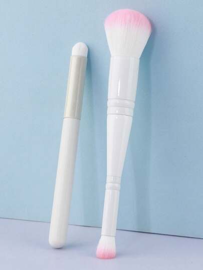 2 Makeup Brushes Set Foundation Concealer 2-In-1 Double-Headed Makeup Brush+Multifunctional Concealer Smudge Lip Brush Makeup Tool, Facial Makeup Tool Suitable For Daily Makeup, Soft Nylon Bristles-Odorless Full Palm Facial Makeup Tool, Suitable For All Skin Types (Dry, Oily And Mixed).