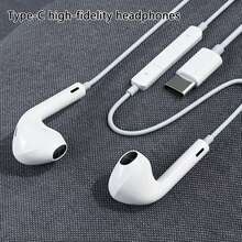 Type-C 耳機：高品質入耳式耳機，內建 3 按鈕線控，可輕鬆播放音樂、接聽電話與調節音量，相容 iPhone 17/16/15 系列，包含 Plus、Pro 與 Pro Max 機型 - 查看 1