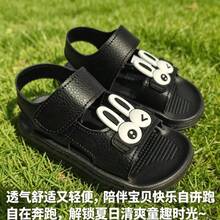 儿童露趾凉鞋，黑白PU拼接，卡通兔子装饰，柔软防滑搭扣，男女通用休闲凉鞋，可爱3D兔子装饰，户外透气魔术贴耐用一脚蹬鞋，幼儿及小童时尚沙滩凉鞋，简约黑白配色，可爱卡通元素，防滑软底 - 黑色 - 查看 3