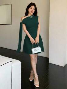 Vestido minimalista para mujer con estampado floral de tinta, hombro asimétrico con lazo, cintura ajustada - Verde Oscuro - Ver 4