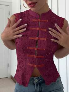 Áo nữ thanh lịch màu trơn phong cách Boho ren đục lỗ không tay cài nút, áo nữ sexy đục lỗ xuyên thấu bán phần dáng ngắn, cổ sườn xám Trung Quốc chi tiết cài nút, dáng ngắn ôm eo phong cách thường ngày, áo mặc đi tiệc/đi chơi, áo trắng mùa hè - Màu Đỏ Sâu - Xem 11