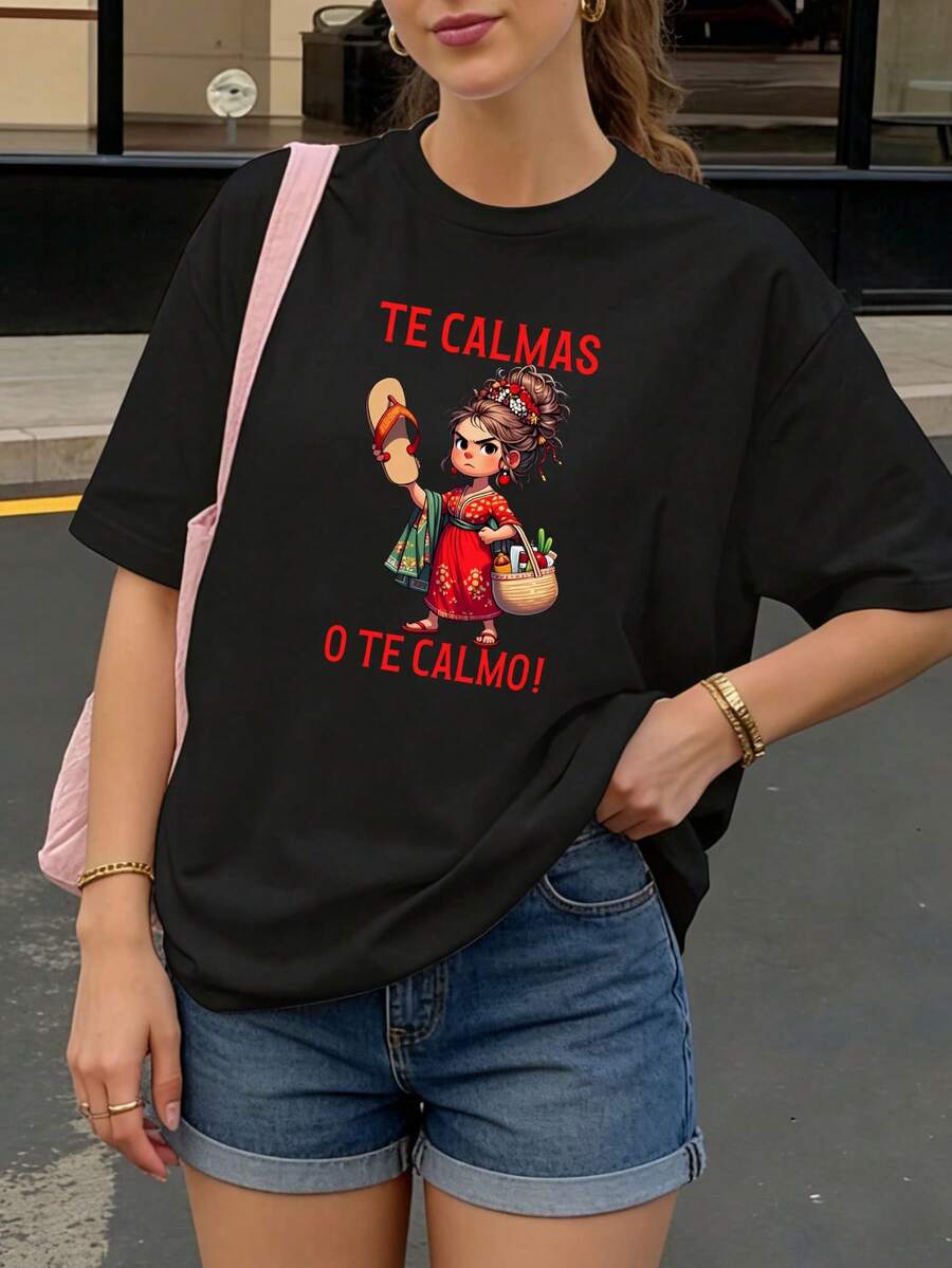 Camiseta Negra con Estampado de Mujer Tradicional y Texto Te Calmas O Te Calmo para Uso Diario - Negro - Ver 1