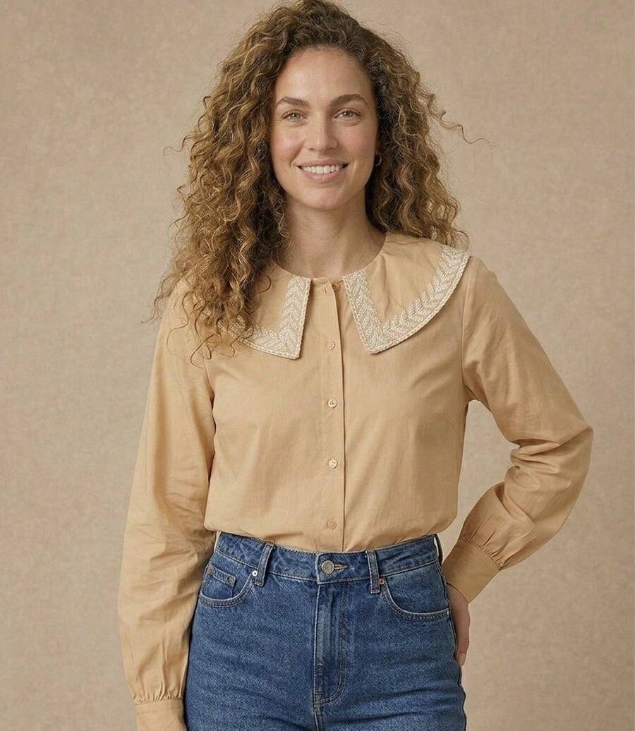 Women's Shirt With Ruff Collar/ Embroidered Detail/ Front Buttons/ Long Sleeves/ Classic Fashion S2192 2 In 1 Office - Albaricoque - Ver 1