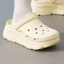 Skechers 女士夏季透气厚底防滑闭趾沙滩凉鞋 - 黃色 - 查看 4
