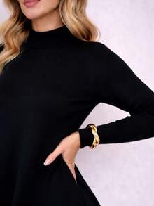 Women's Short Dress With Long Sleeves, Soft Suedine Cotton, Comfortable Premium Knit - màu đen - Xem 5