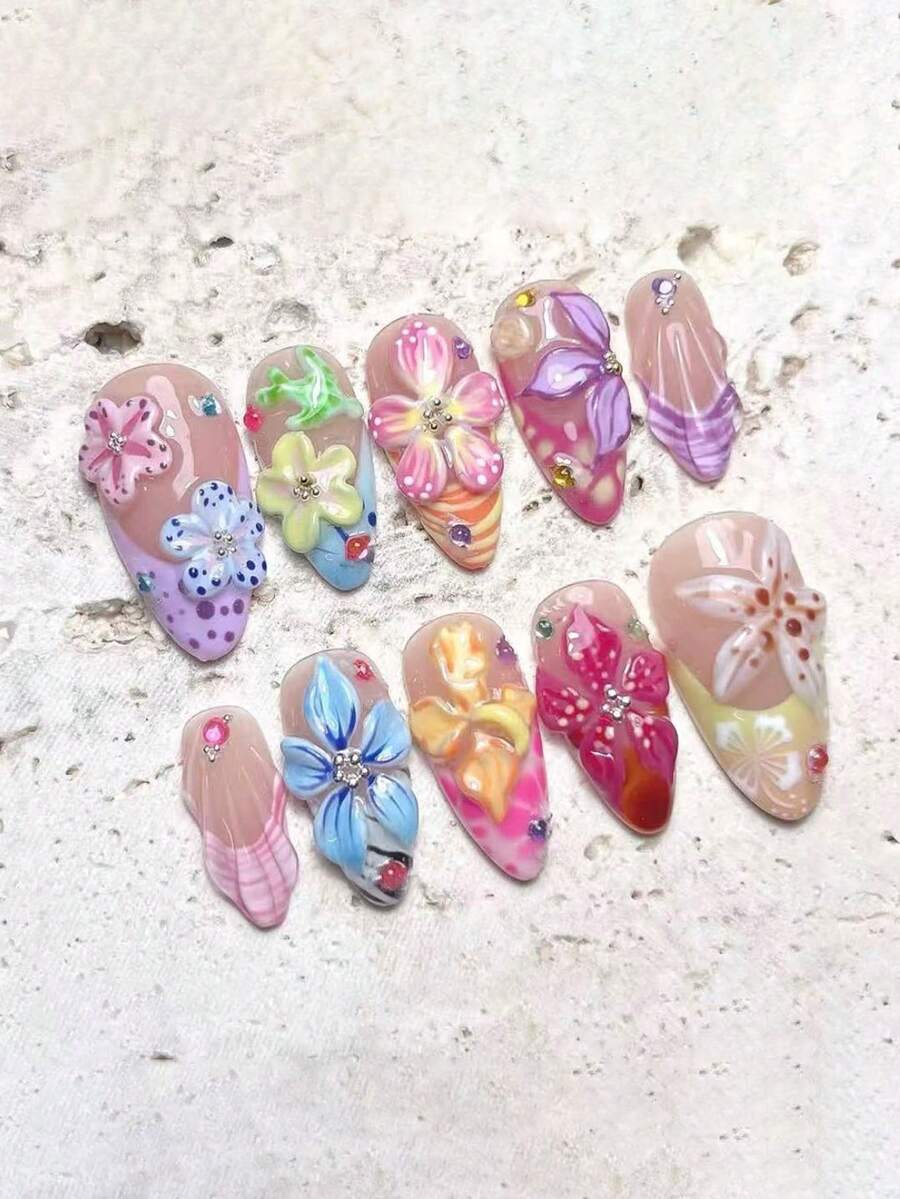 30片装海滩海洋风美甲贴片，杏仁形，饰有3D海星和贝壳花卉图案，光泽亮丽，全覆盖式设计，点缀珍珠和金珠，适合女性和女孩，夏季度假风亚克力美甲，适合海滩和日常佩戴 - 彩色 - 查看 1